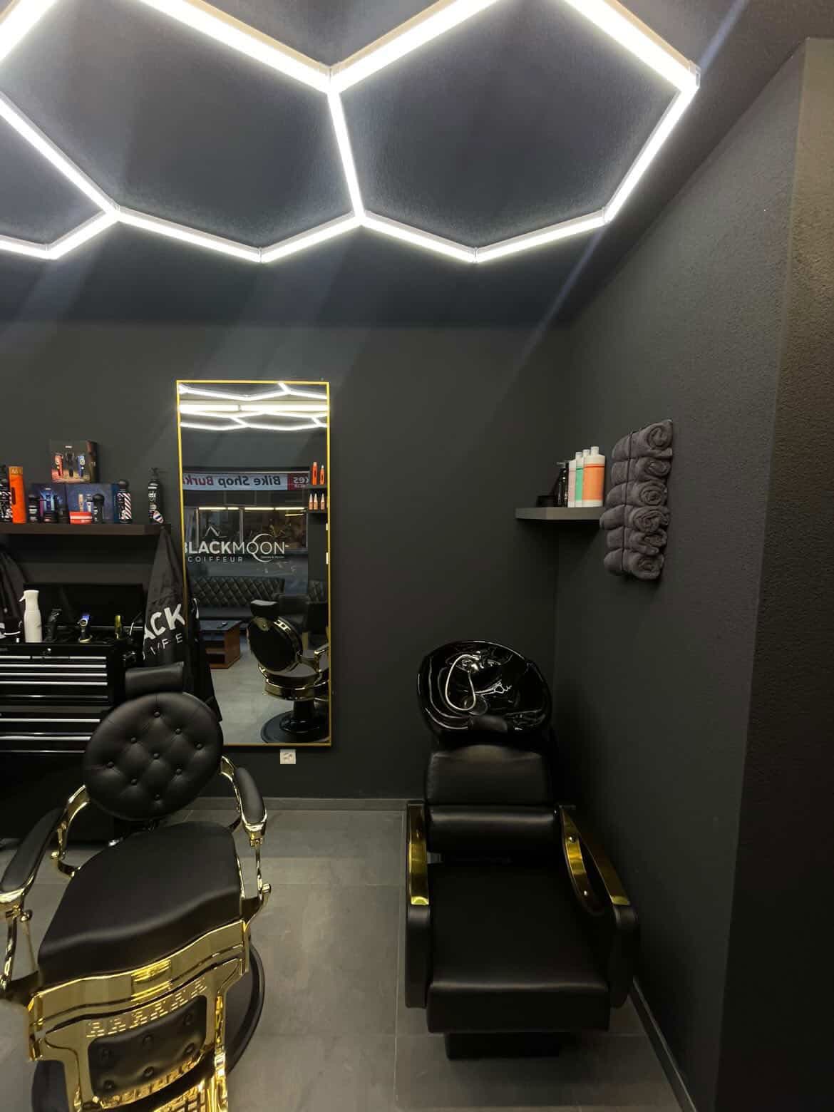 Black Moon Coiffeur - Bild 4
