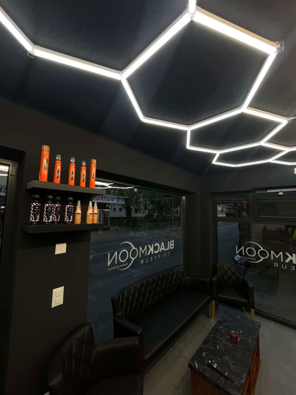 Black Moon Coiffeur - Bild 5