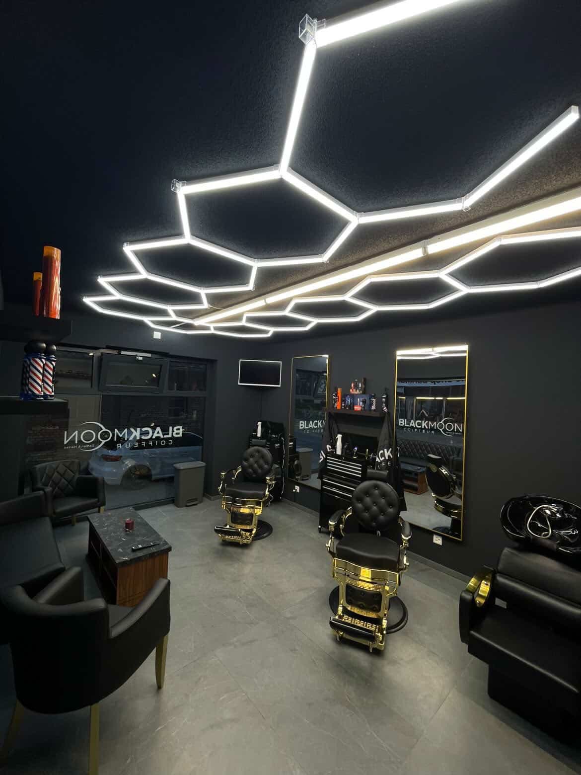 Black Moon Coiffeur - Bild 7