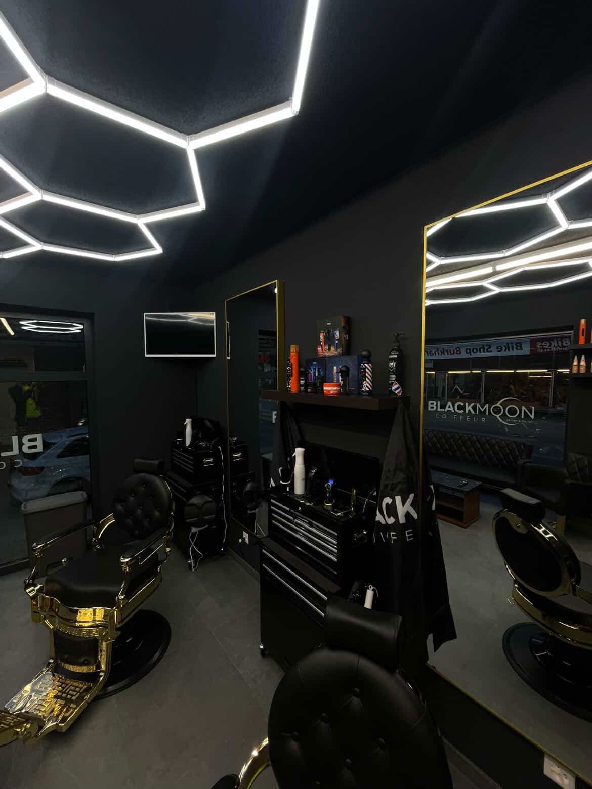 Black Moon Coiffeur - Bild 8